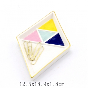 rhombus alakú kerámia arany csecsebecsék tálca kézzel festett